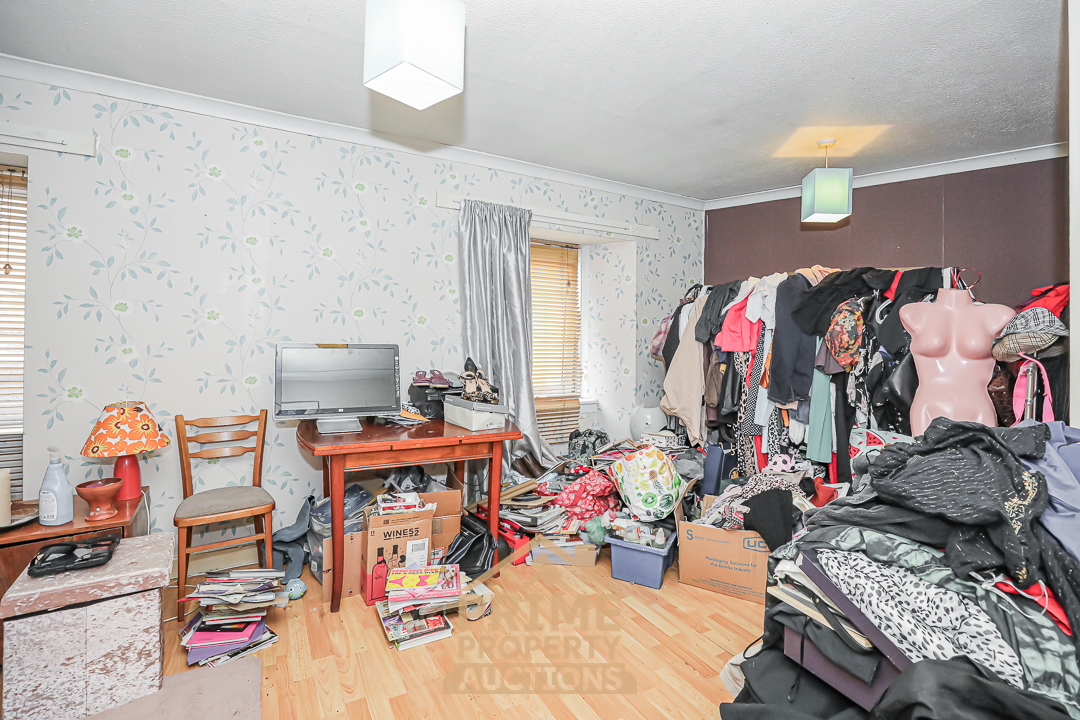 Flat 1/2 , 99 Neilston Road, Paisley, PA2 6ES
