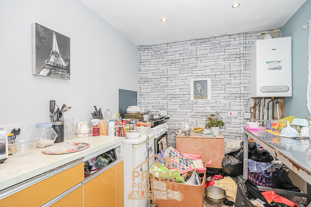 Flat 1/2 , 99 Neilston Road, Paisley, PA2 6ES
