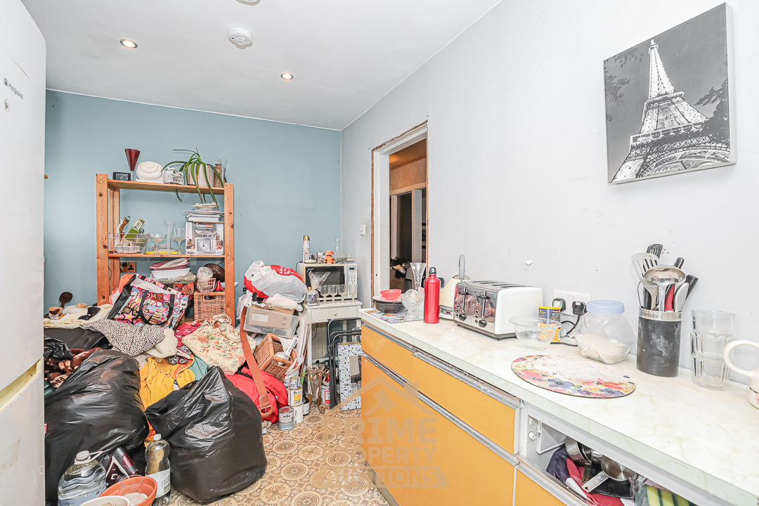 Flat 1/2 , 99 Neilston Road, Paisley, PA2 6ES