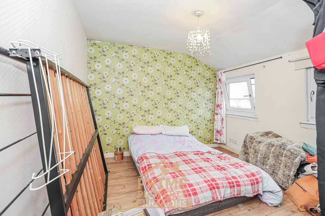 Flat 1/2 , 99 Neilston Road, Paisley, PA2 6ES