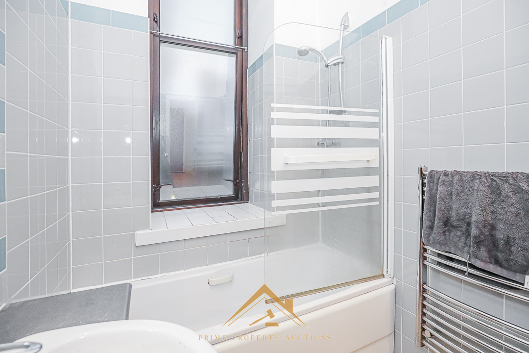Flat 1/4, 136 Renfield Street, Glasgow, G2 3AU