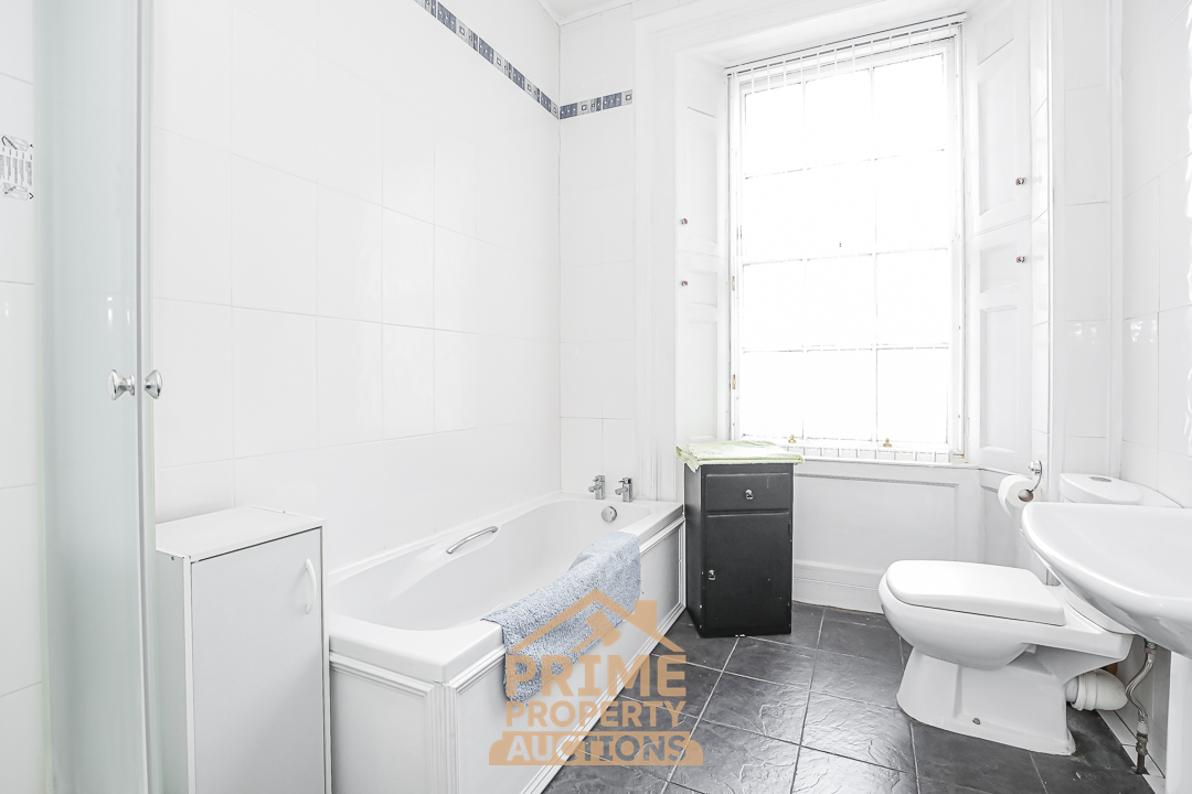 72 Drysdale Street, Clackmannanshire, Alloa, FK10 1JA