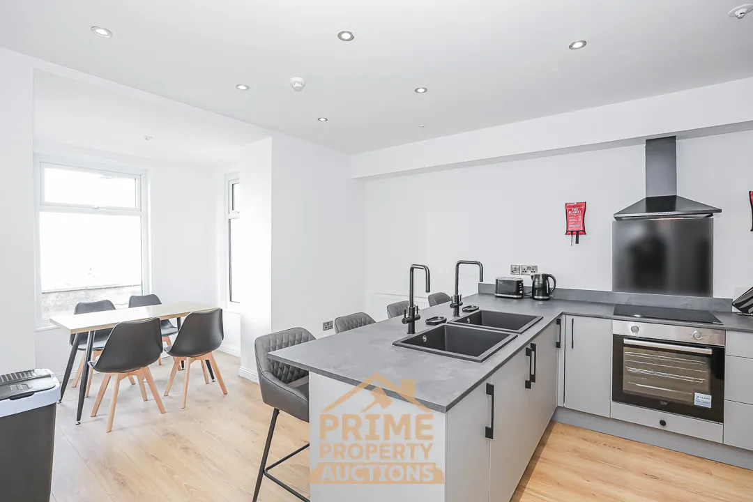 5 Station Road, Grangemouth, FK3 8DG