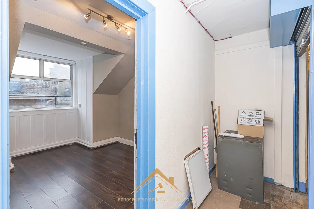 Attractive Commercial Opportunity 