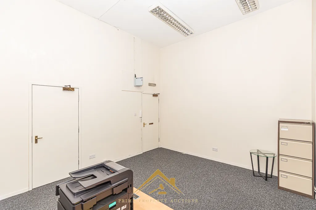 Attractive Commercial Opportunity 