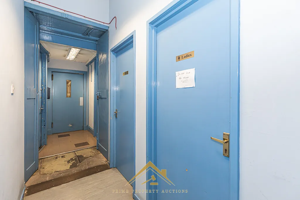 Attractive Commercial Opportunity 