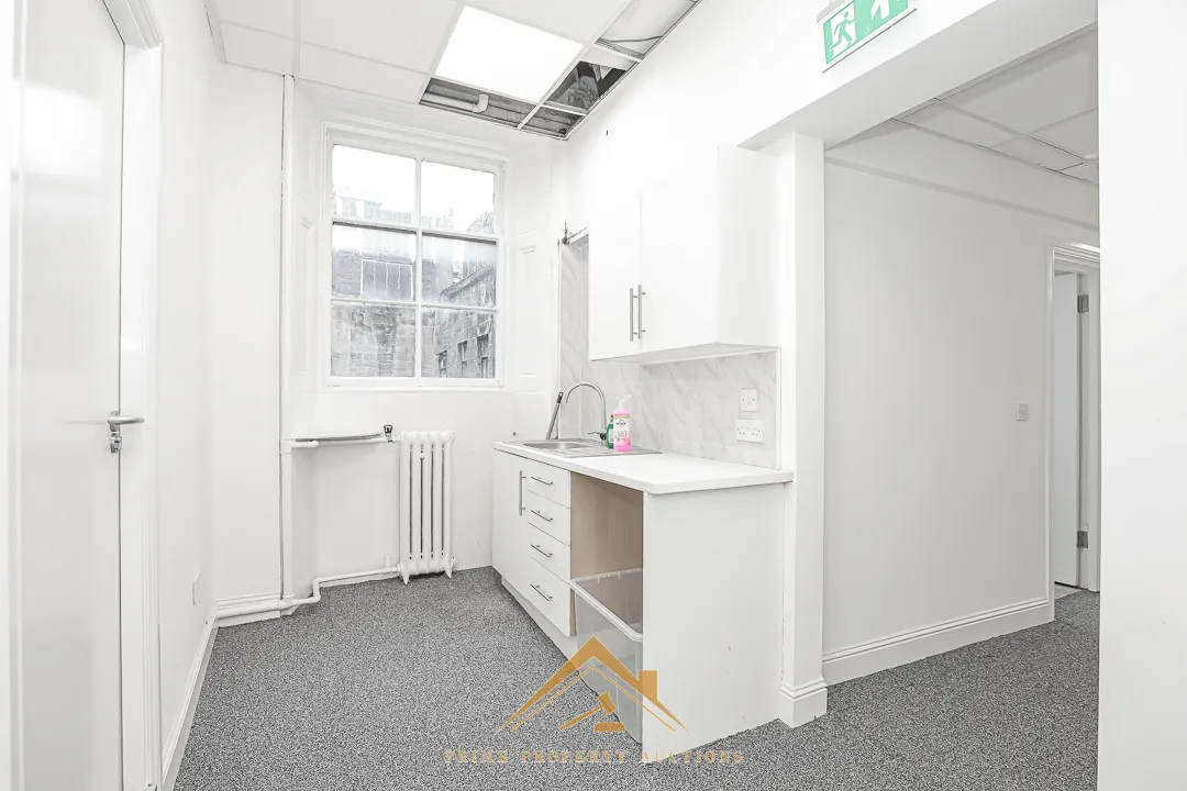 Attractive Commercial Investment Opportunity