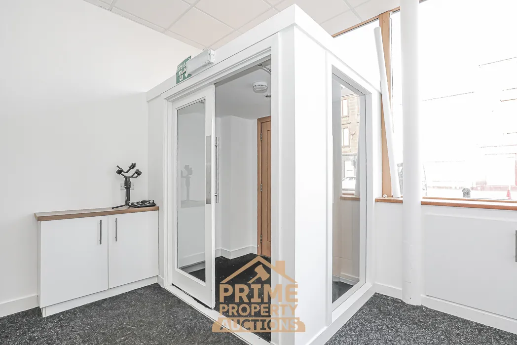 Excellent Commercial Opportunity