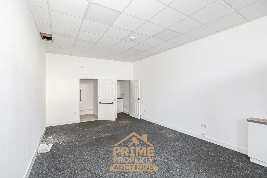 Excellent Commercial Opportunity