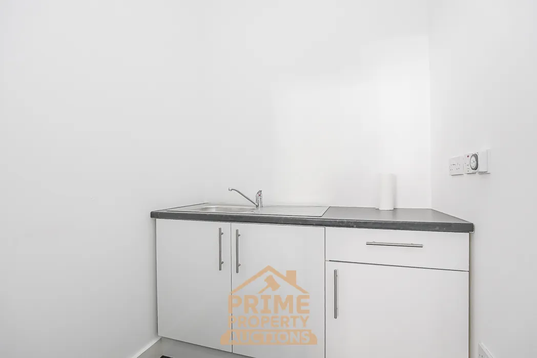 Excellent Commercial Opportunity