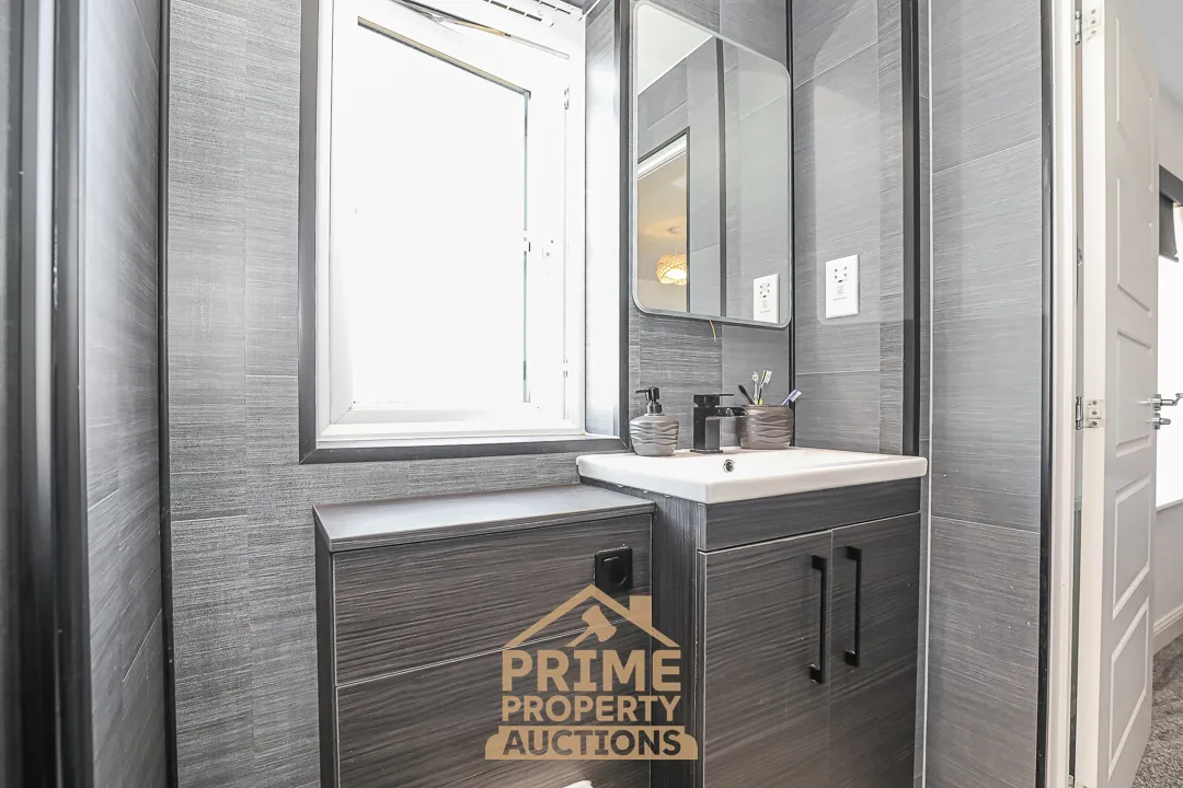 Prime Rare Residential Opportunity