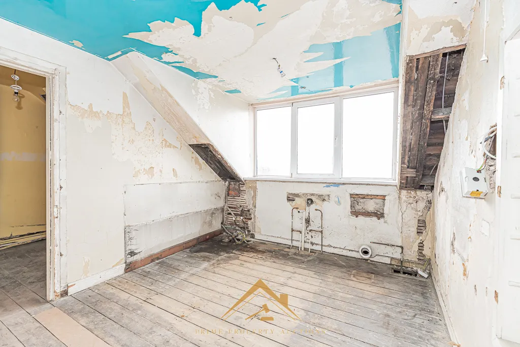 Attractive Commercial Investment Opportunity