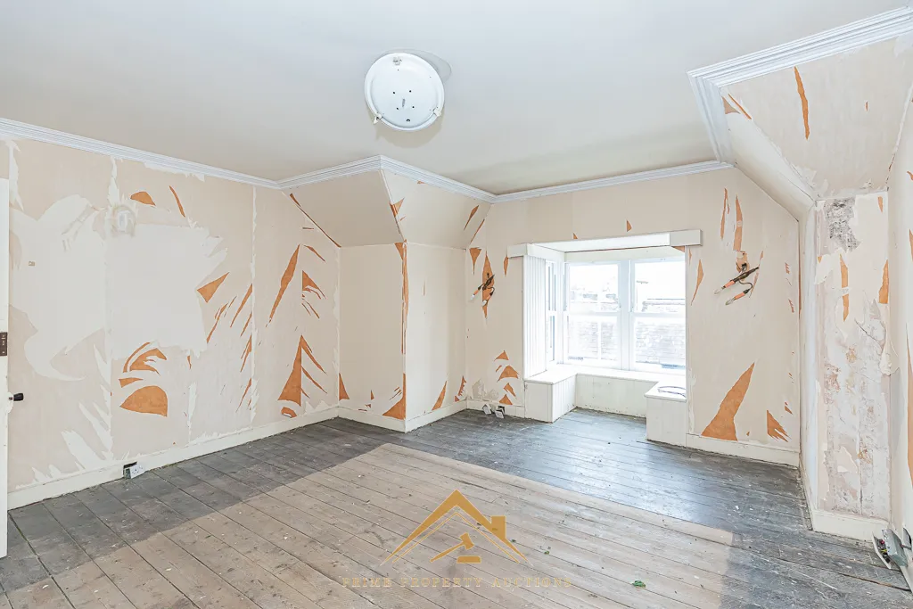 Attractive Commercial Investment Opportunity