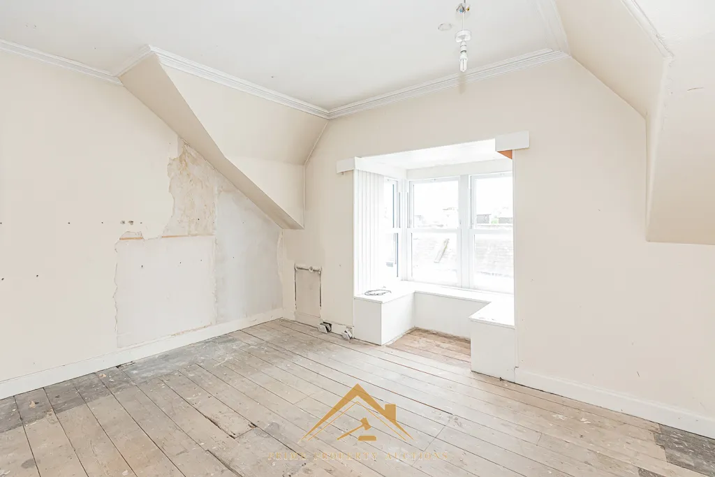 Attractive Commercial Investment Opportunity