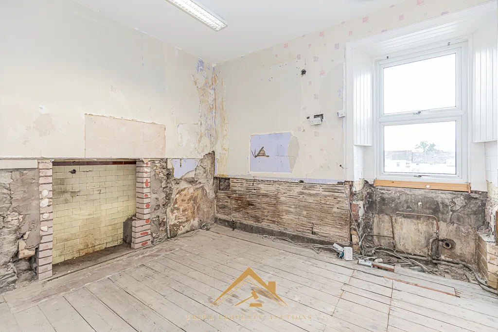 Attractive Commercial Investment Opportunity