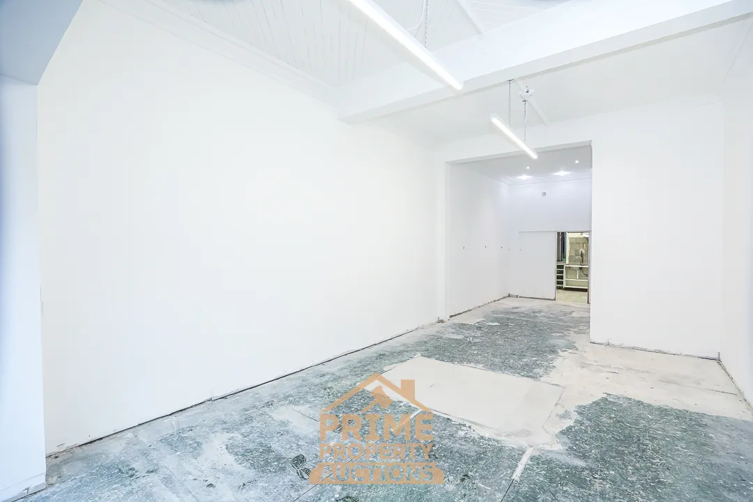 Vacant Commercial Opportunity 