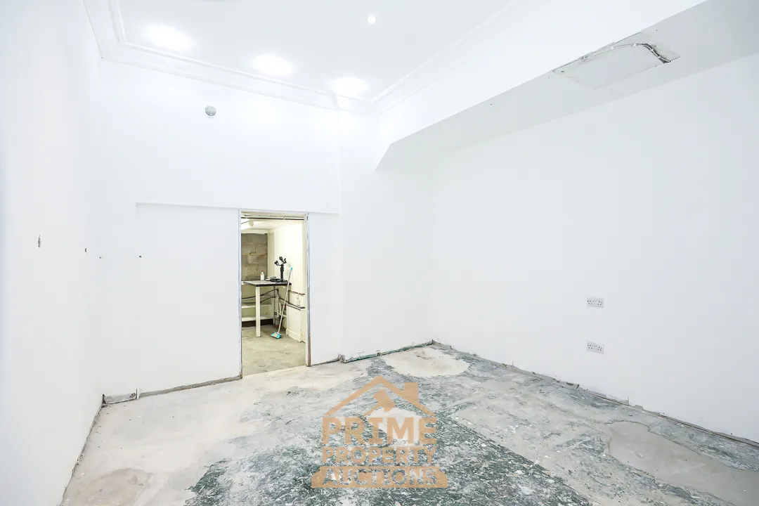 Vacant Commercial Opportunity 