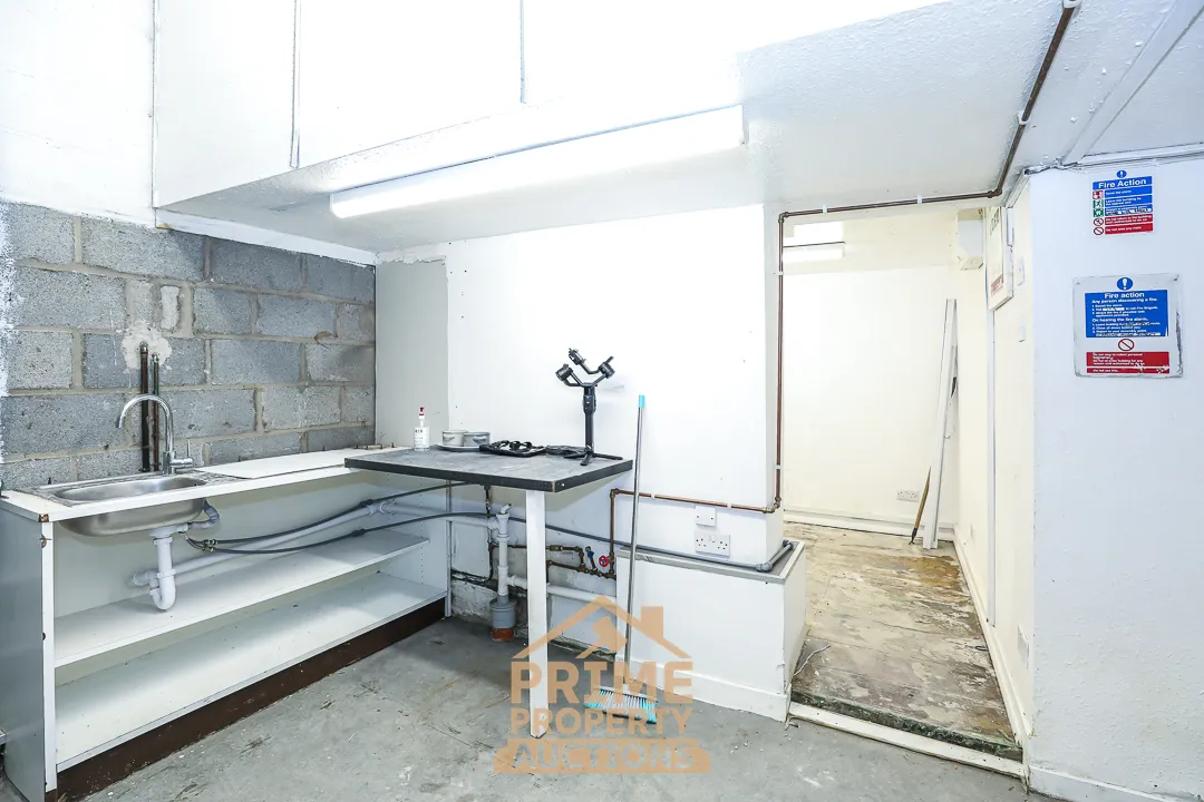 Vacant Commercial Opportunity 