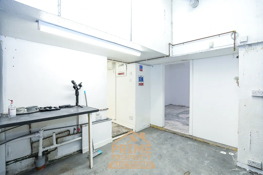 Vacant Commercial Opportunity 