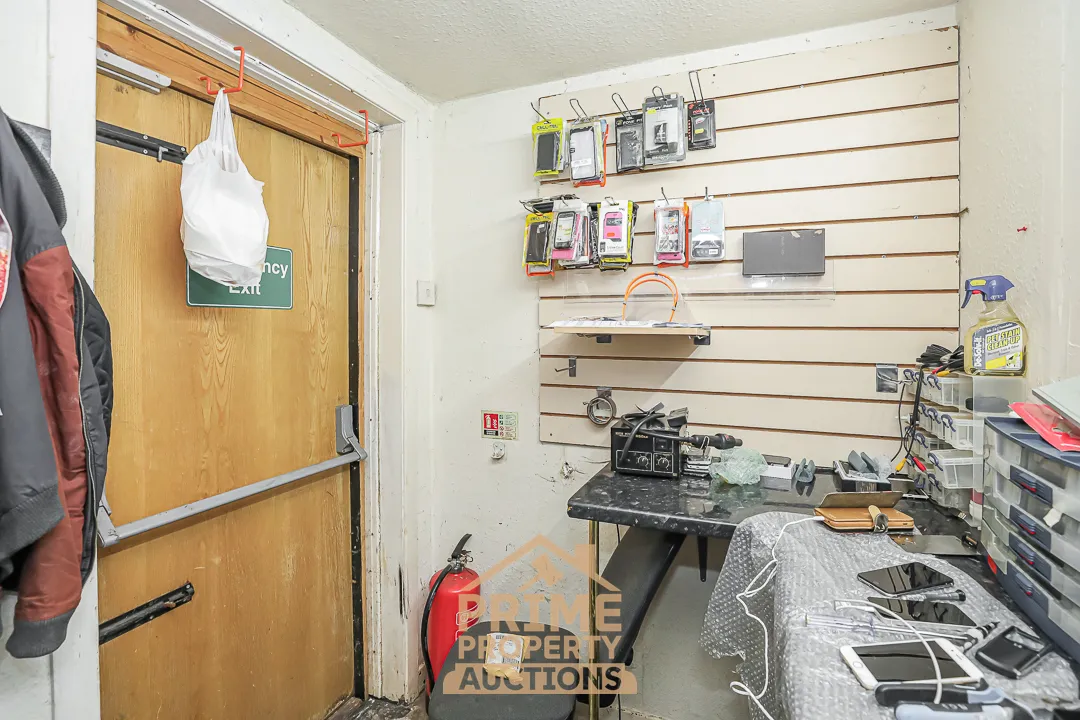 Rare Commercial Investment Opportunity