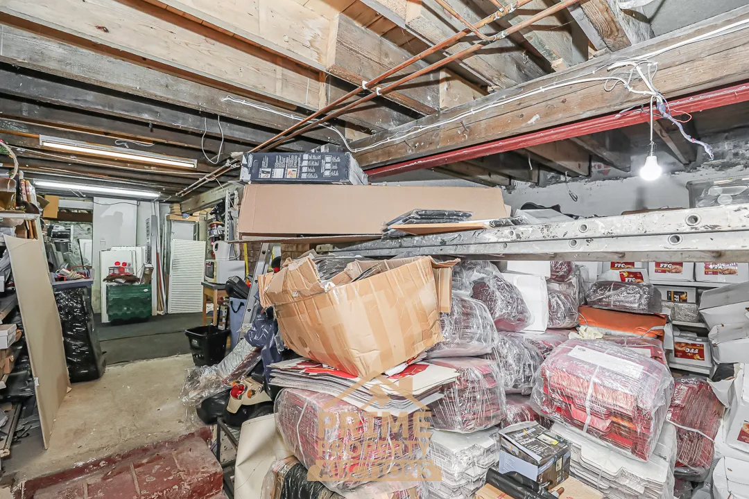 Rare Commercial Investment Opportunity