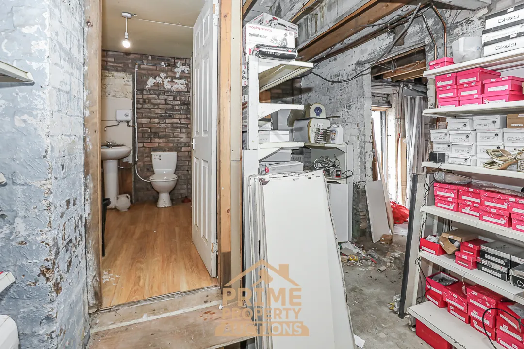 Rare Commercial Investment Opportunity