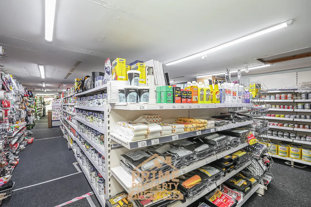 Rare Commercial Investment Opportunity