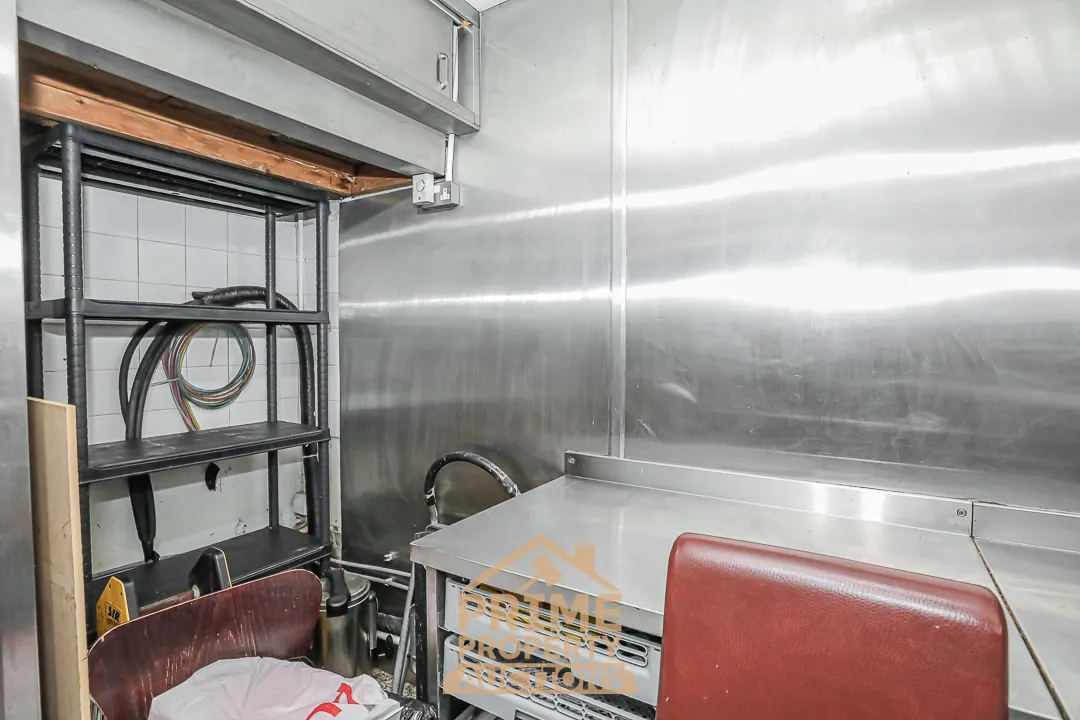 Rare Commercial Investment Opportunity