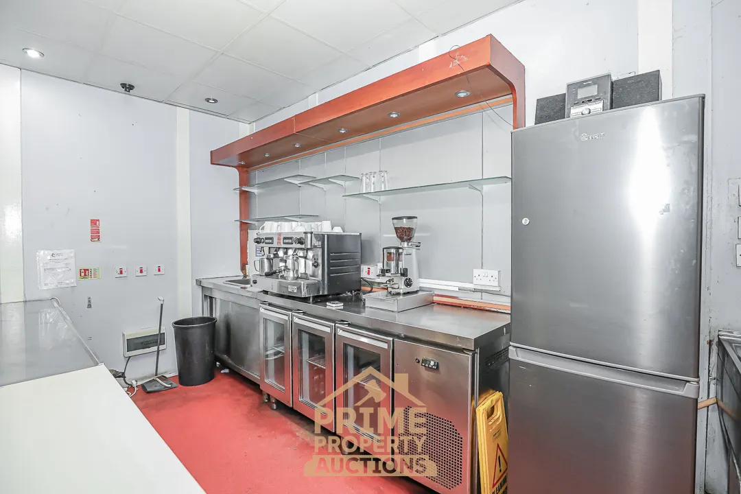 Rare Commercial Investment Opportunity
