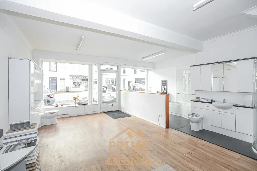 Rare Commercial Investment Opportunity