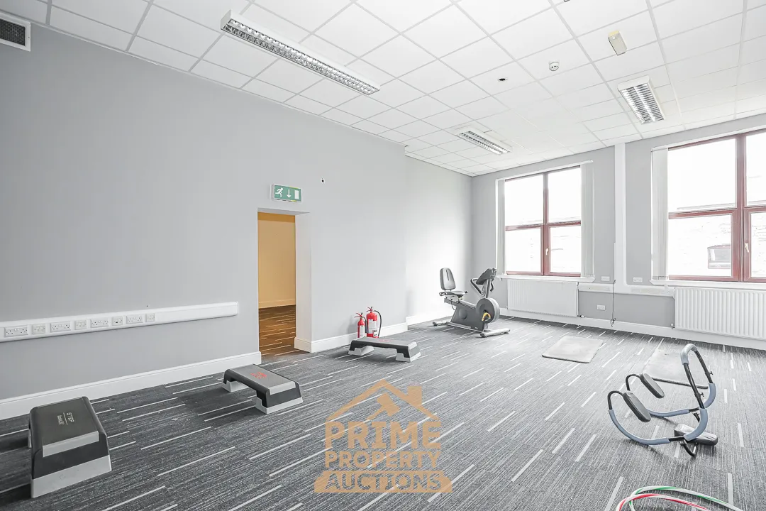 Attractive Commercial Investment Opportunity