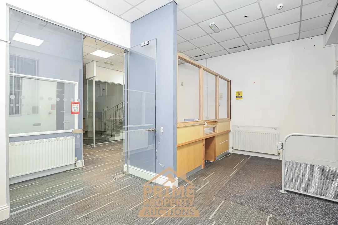 Attractive Commercial Investment Opportunity