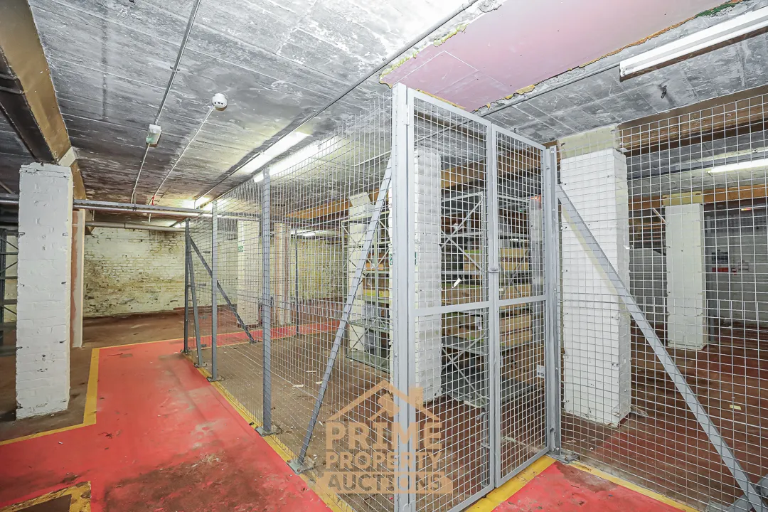 Attractive Commercial Investment Opportunity