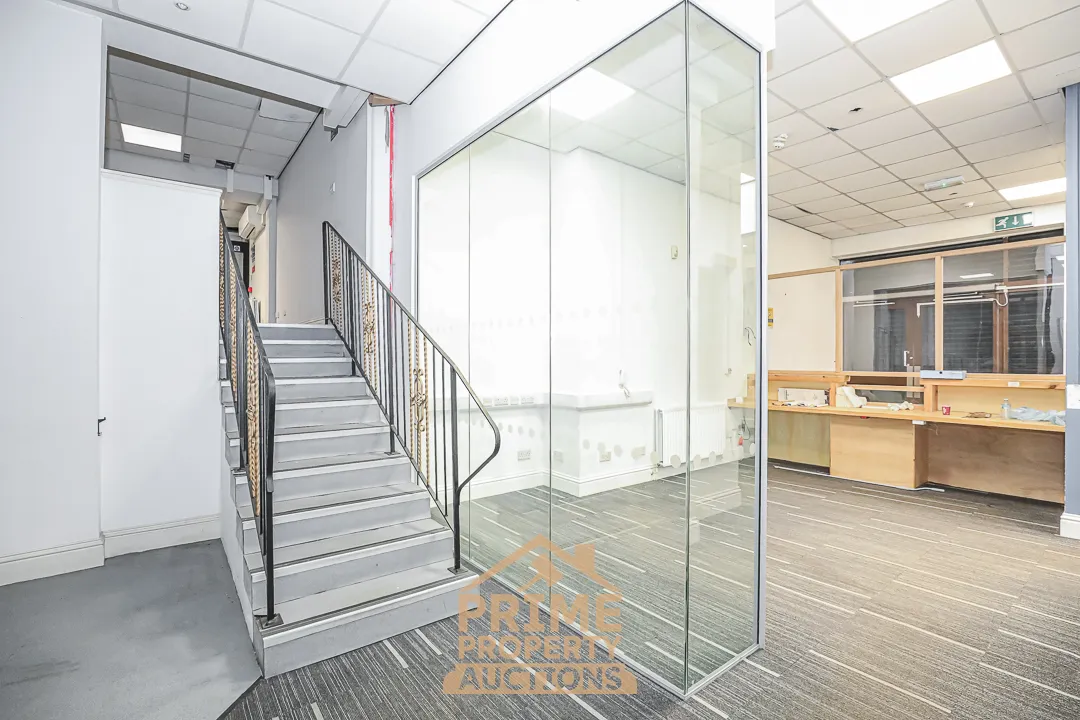 Attractive Commercial Investment Opportunity