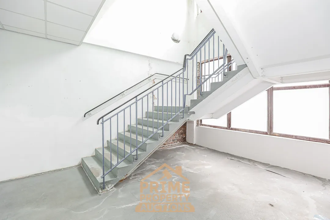 Attractive Commercial Investment Opportunity