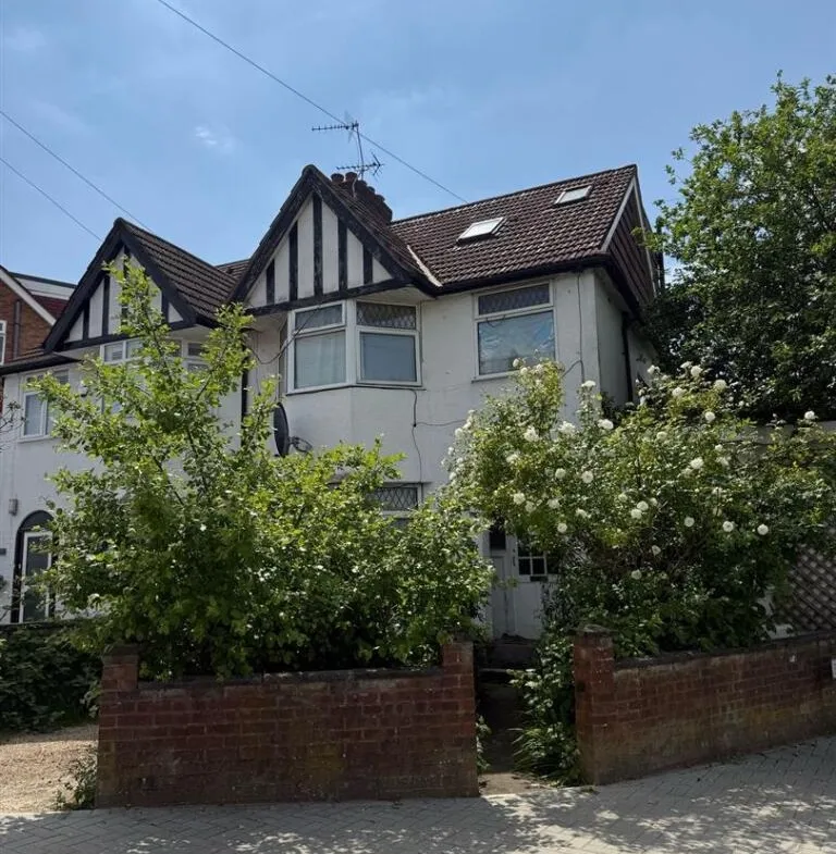 Merlin Crescent, Edgware