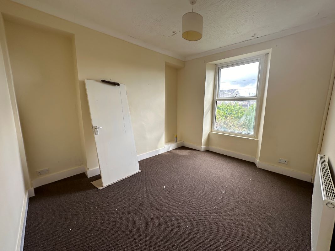 Glanmor Place, Llanelli, Dyfed, SA15 2RG - Online Auctions