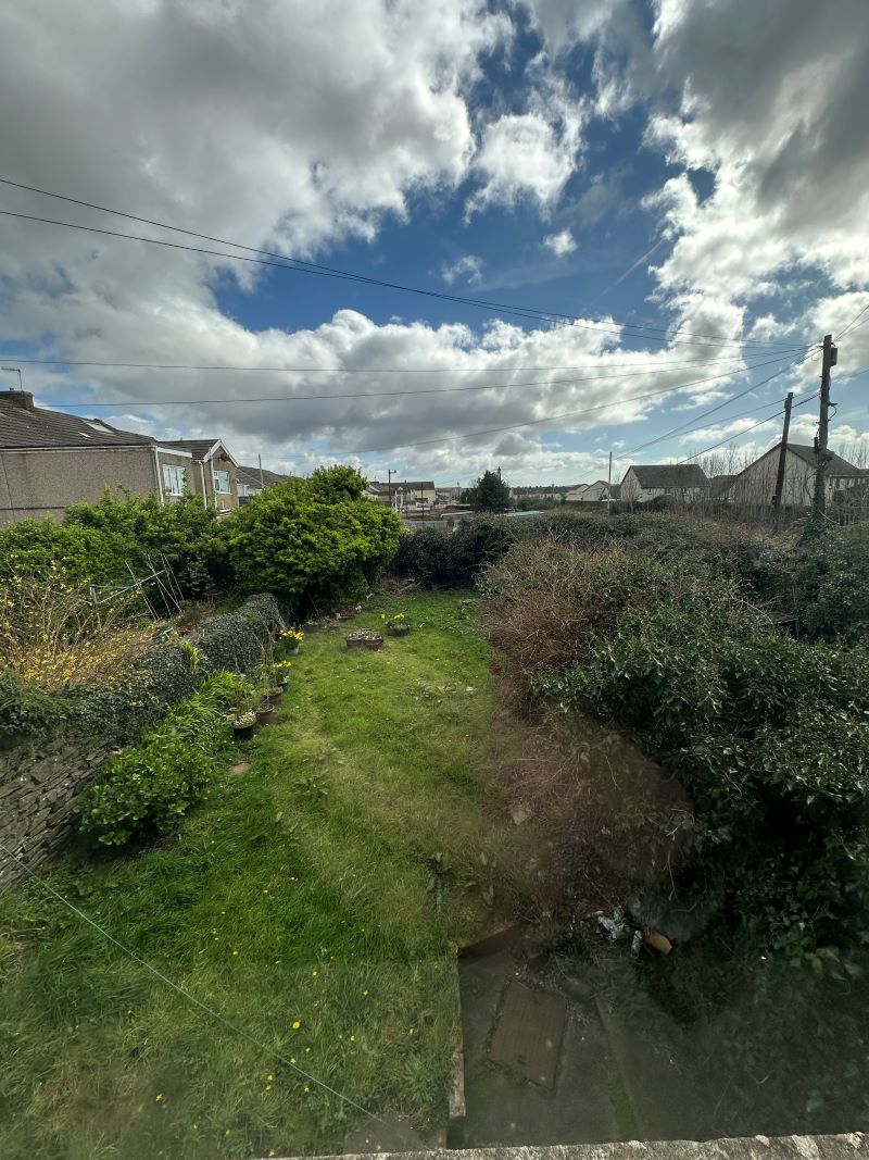 Glanmor Place, Llanelli, Dyfed, SA15 2RG - Online Auctions