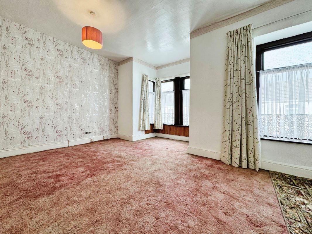 Brighton Road, Gorseinon, Swansea, West Glamorgan, SA4 4BW - Online Auctions