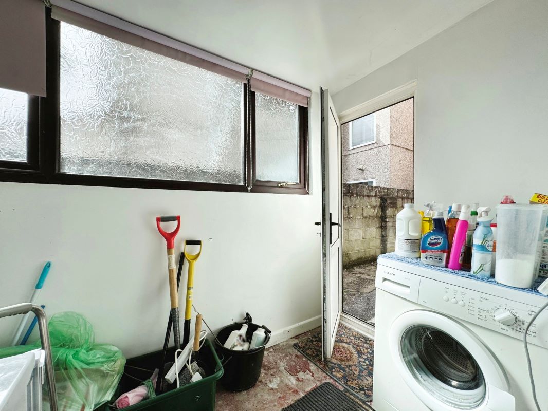 Brighton Road, Gorseinon, Swansea, West Glamorgan, SA4 4BW - Online Auctions
