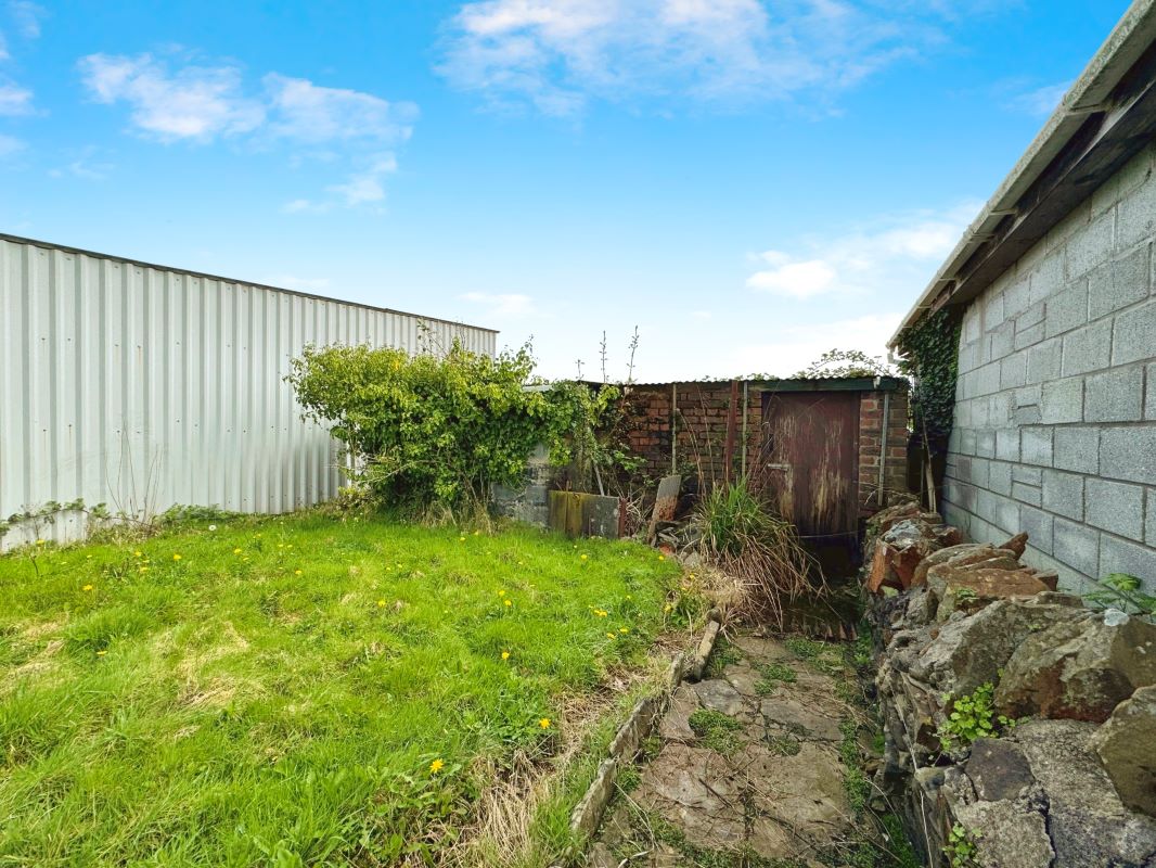 Brighton Road, Gorseinon, Swansea, West Glamorgan, SA4 4BW - Online Auctions