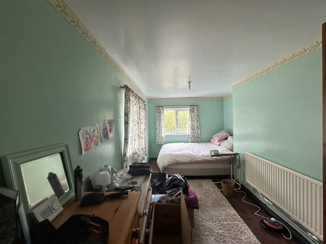 Cwmfelin Road, Llanelli, Dyfed, SA14 9LS - Online Auctions