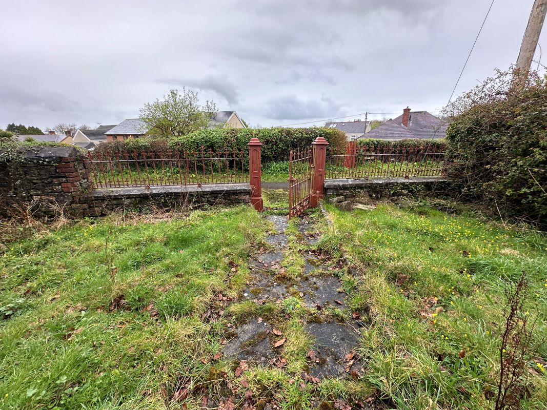 Tirzah Baptist Chapel, Station Road, Swansea, Swansea, SA4 3TF - Online Auctions