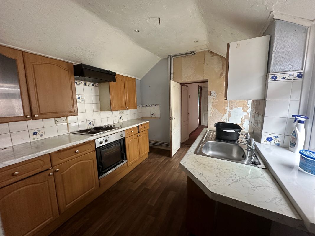 Woodville Street, Pontarddulais, Swansea, West Glamorgan, SA4 8SH - Online Auctions
