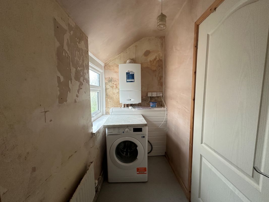 Woodville Street, Pontarddulais, Swansea, West Glamorgan, SA4 8SH - Online Auctions