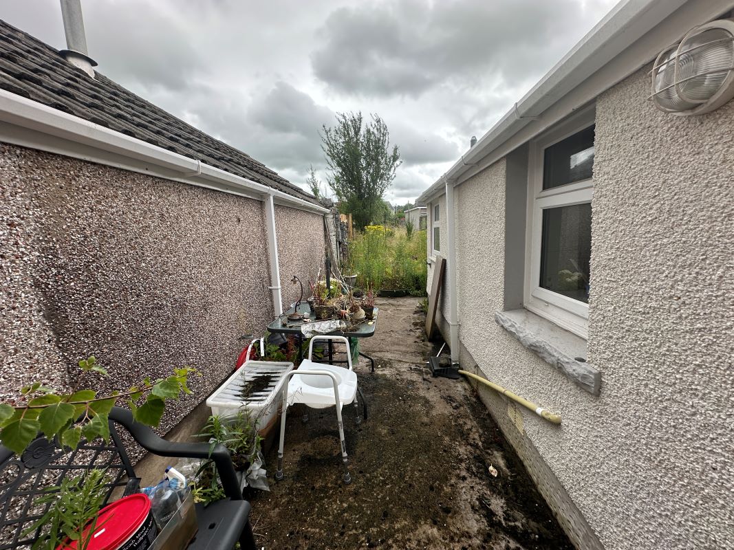 Woodville Street, Pontarddulais, Swansea, West Glamorgan, SA4 8SH - Online Auctions