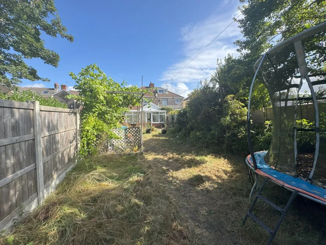 Heol Y Bwlch, Bynea, Llanelli, Dyfed, SA14 9ST - Online Auctions