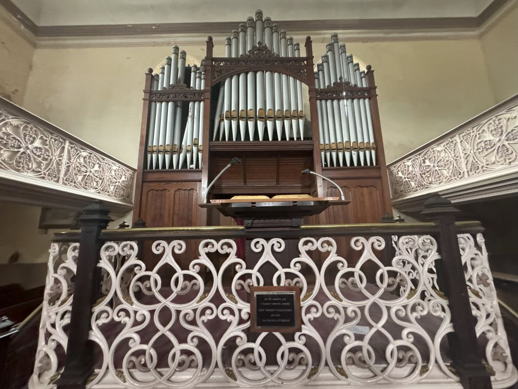 Bethania Baptist Chapel, London Road, Castell Nedd, Neath Port Talbot, SA11 1EL - Online Auctions