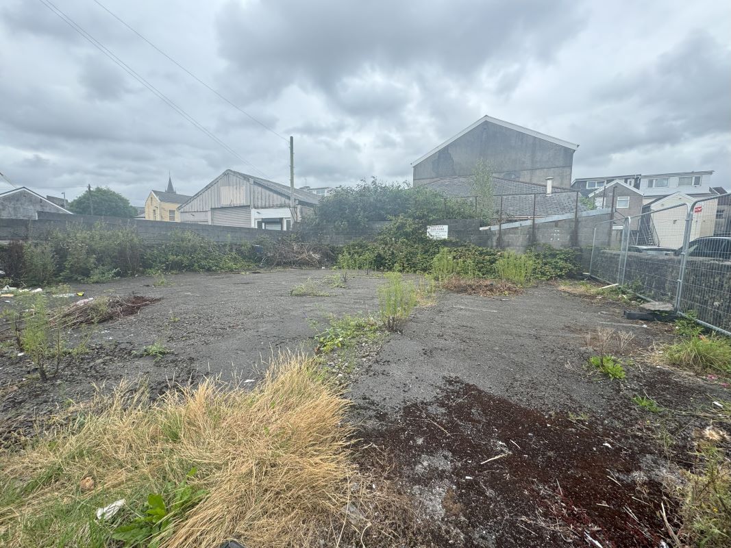 Bethania Baptist Chapel, London Road, Castell Nedd, Neath Port Talbot, SA11 1EL - Online Auctions