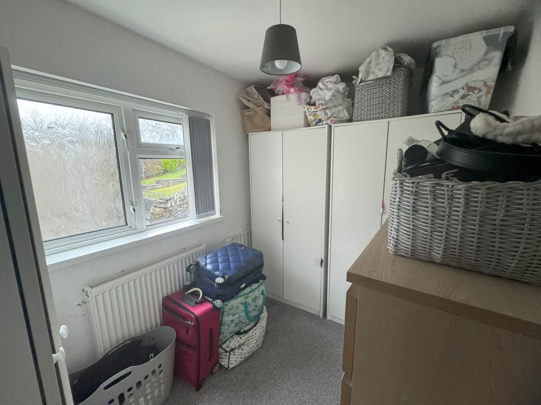 Swansea Road, Pontardawe, Swansea, West Glamorgan, SA8 4AL - Online Auctions